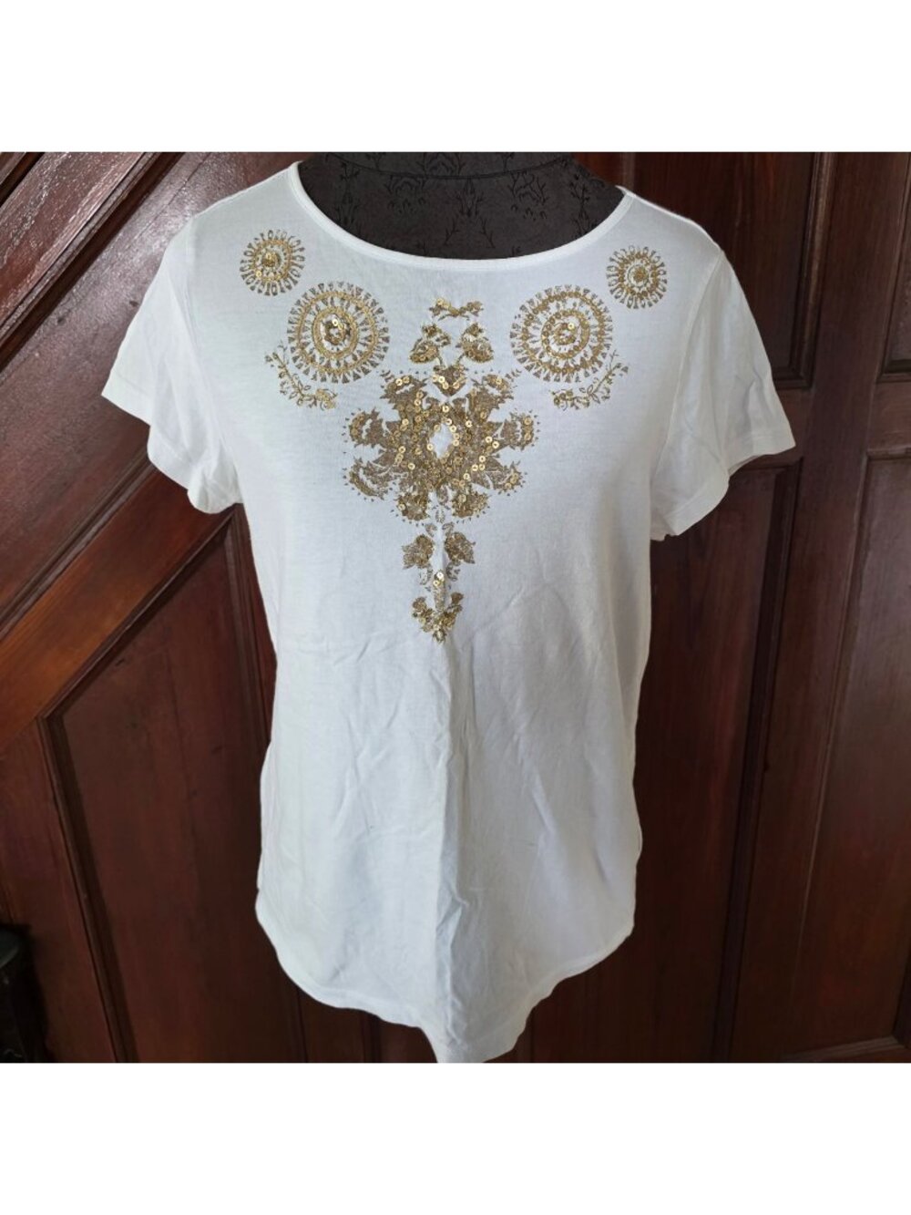 Chaps Womens White T-Shirt With Gold Sequin Embellishments Size Medium